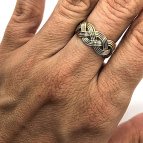 Joobee : bague Vintage tressée de Aurélie Joliff portée